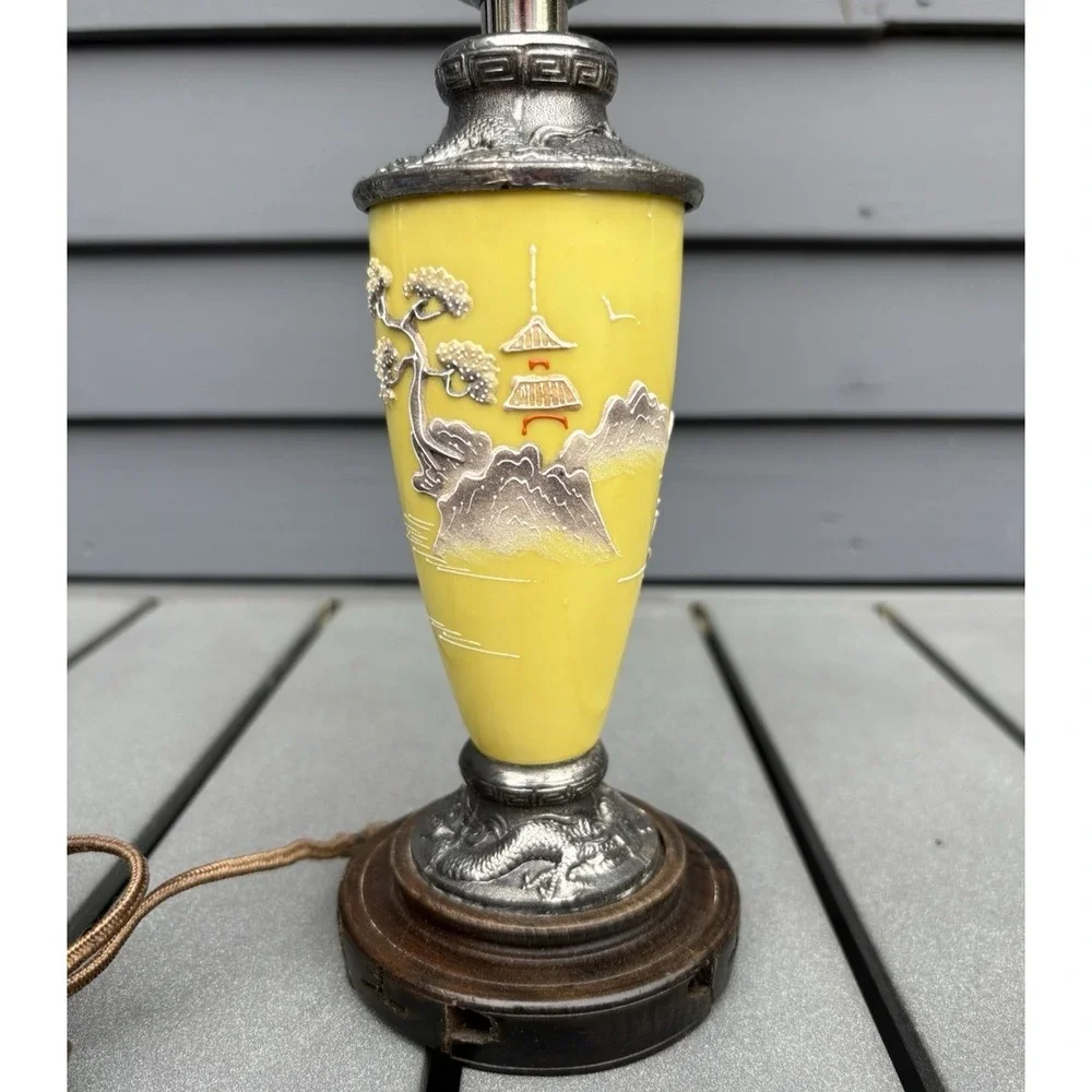 Vintage chinoiserie desk lamp yellow moriage mountain scene dragonware wood base